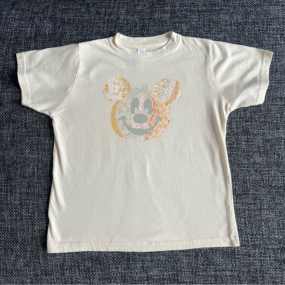 Girl’s Fall Mickey Pumpkin Graphic Tee Size 5/6
